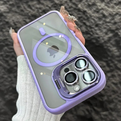 Capa Magnética Luxo – MagSafe, suporte integrado e proteção de lente. Compatível com iPhone 11 ao 17 Pro Max.