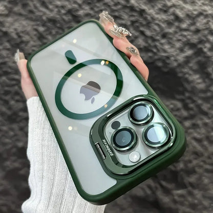 Capa Magnética Luxo – MagSafe, suporte integrado e proteção de lente. Compatível com iPhone 11 ao 17 Pro Max.