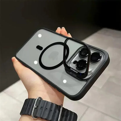 Capa Magnética Luxo – MagSafe, suporte integrado e proteção de lente. Compatível com iPhone 11 ao 17 Pro Max.
