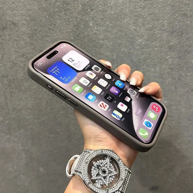 Capa Magnética Luxo – MagSafe, suporte integrado e proteção de lente. Compatível com iPhone 11 ao 17 Pro Max.