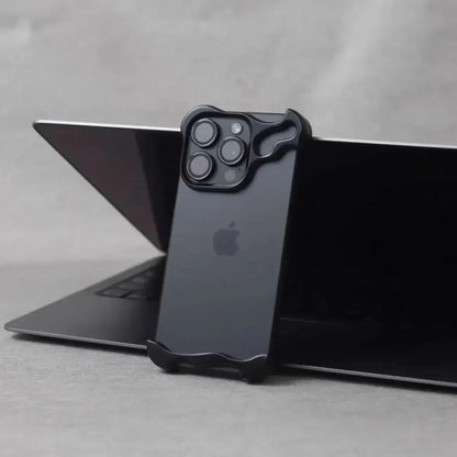Capa Metal Bumper – Alumínio, proteção de lente e resistente a impactos. Compatível com iPhone 13 ao 17 Pro Max.