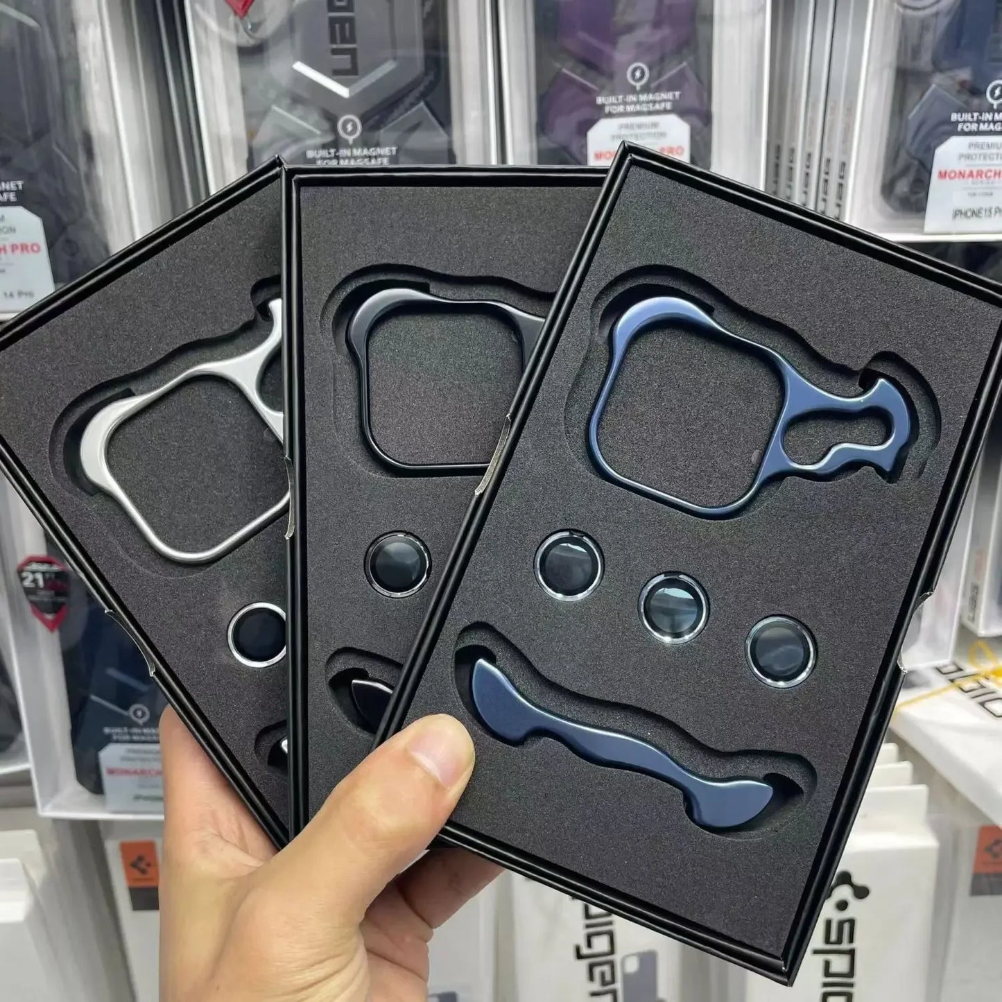 Capa Metal Bumper – Alumínio, proteção de lente e resistente a impactos. Compatível com iPhone 13 ao 17 Pro Max.