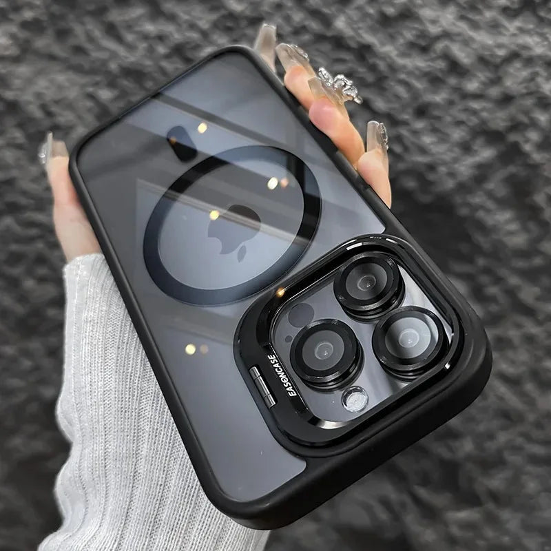 Capa Magnética Luxo – MagSafe, suporte integrado e proteção de lente. Compatível com iPhone 11 ao 17 Pro Max.
